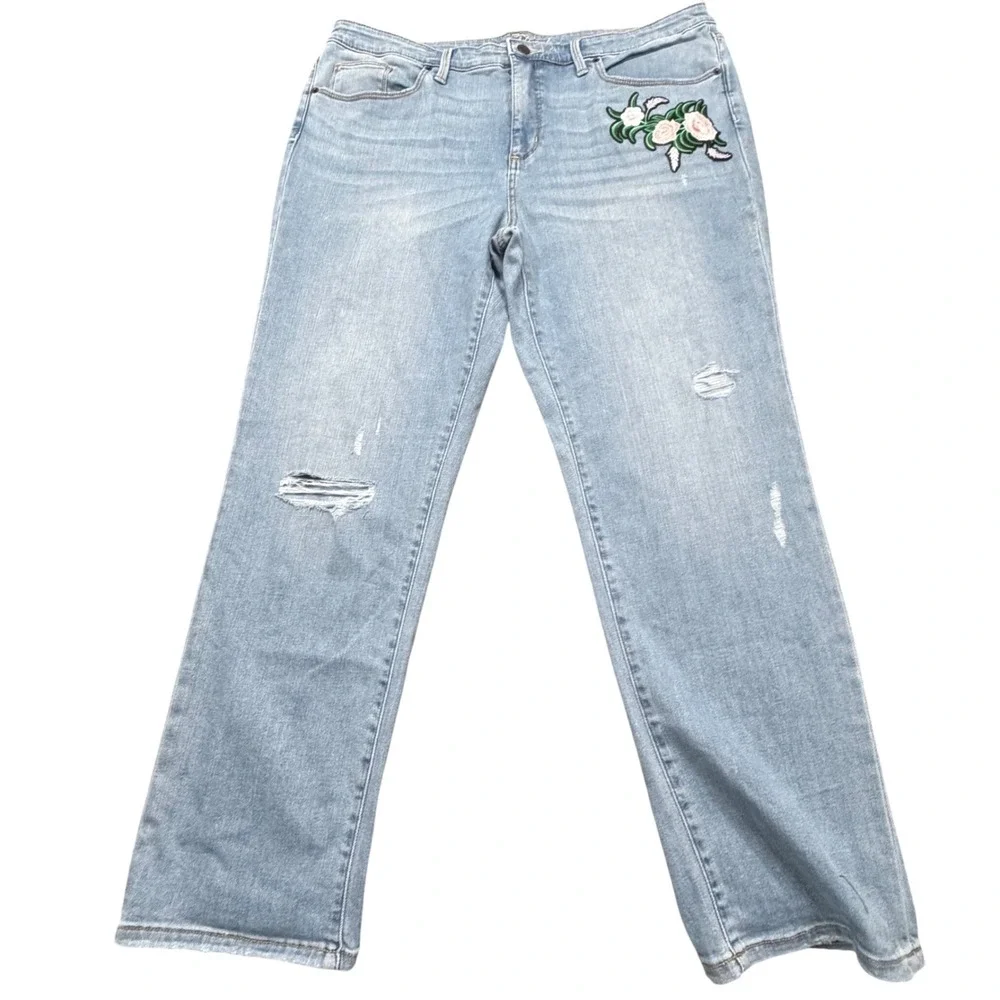 Universal Thread Floral Embroidered Straight Leg Jeans Light Distressed 18/34